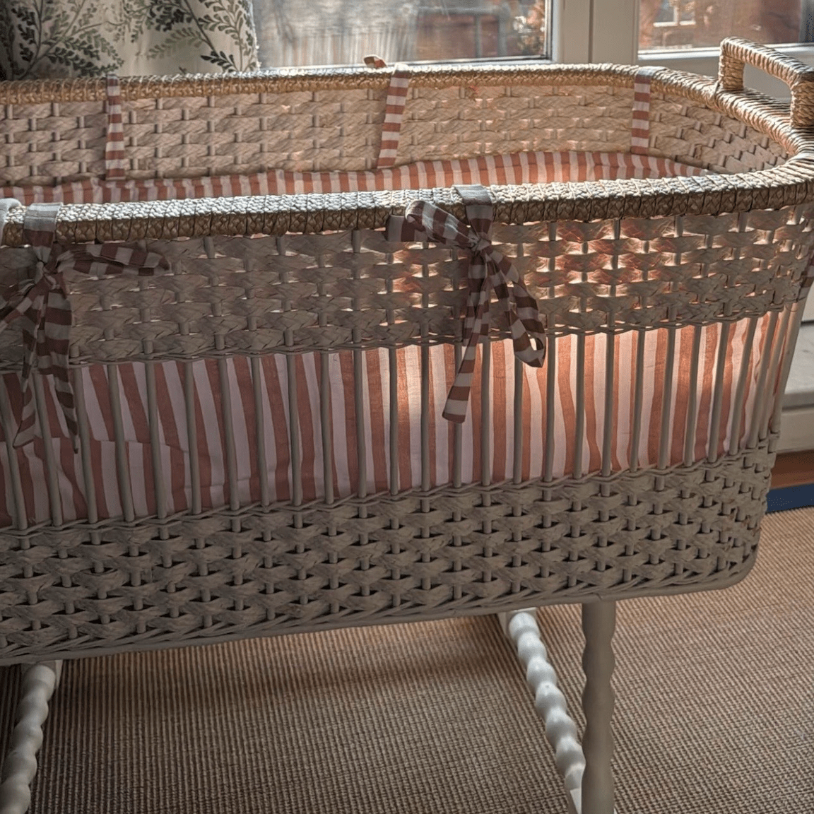 Vintage Crib - Suuky Porto