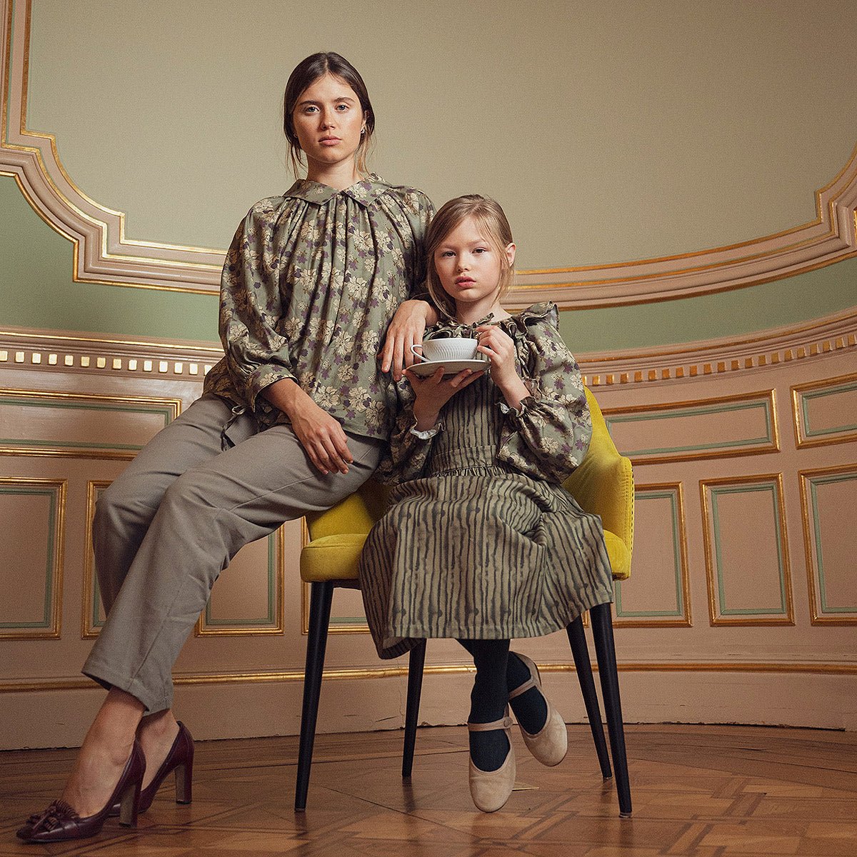 Saten Sage Collar Blouse - Tops Suuky Porto