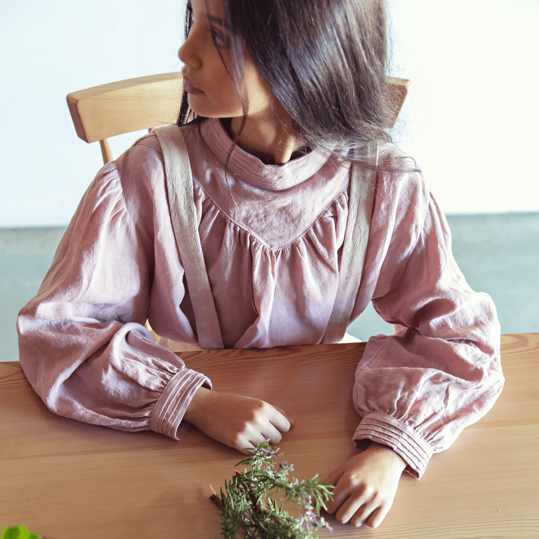 Suuky Linen Pleated Blouse - Suuky Porto