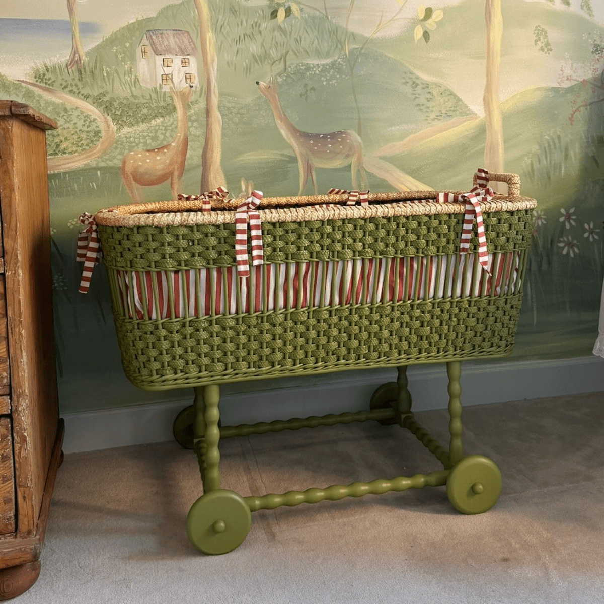 Vintage Crib - Suuky Porto